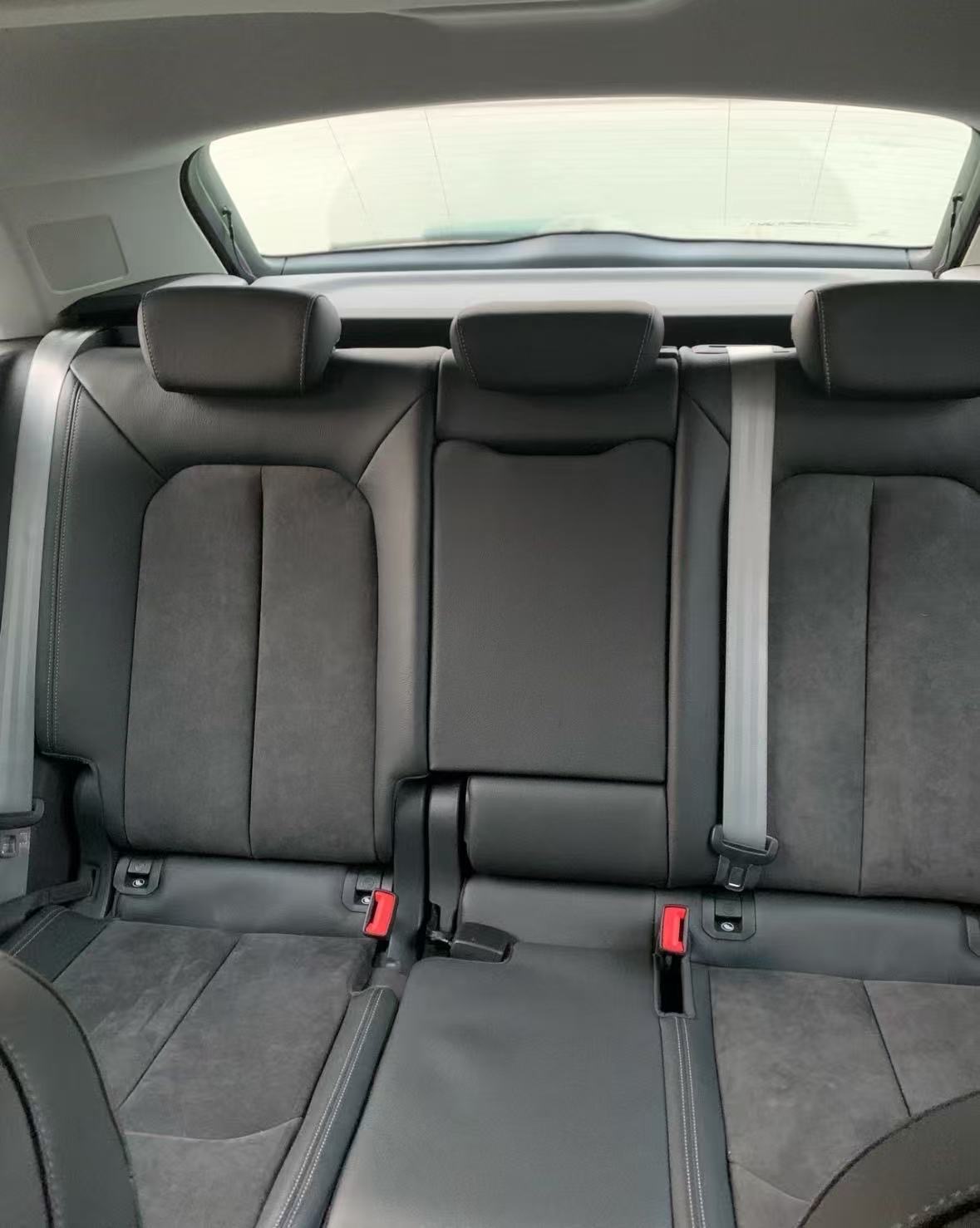 Audi Q3 2022 car image #4