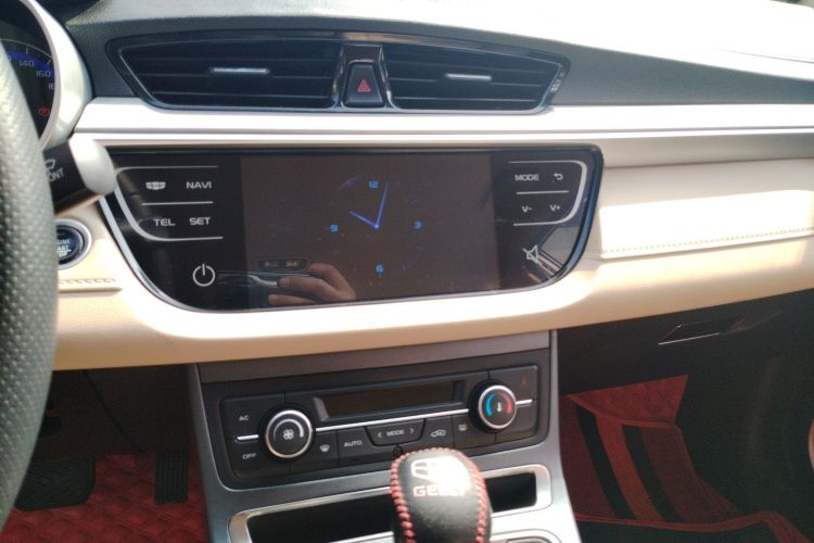 GEELY Emgrand 2019 #18 GEELY Emgrand 2019 car image #18