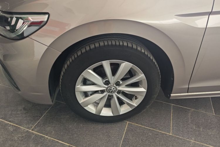 Volkswagen Bora 2018 car image #4