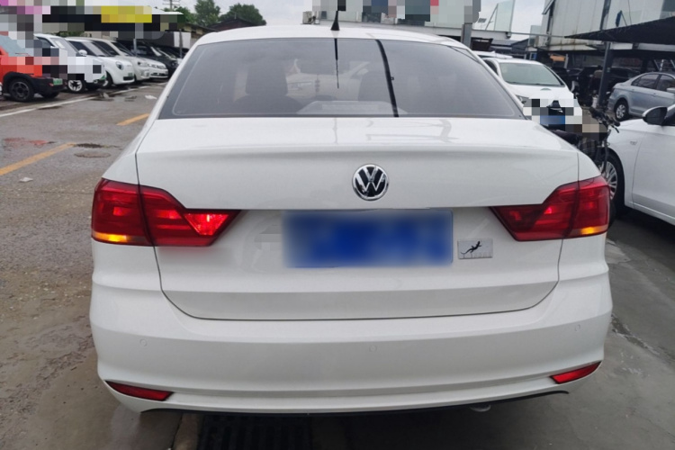 Volkswagen Santana 2018 car image #6