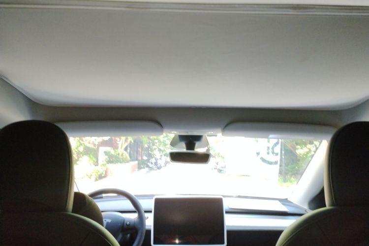 Tesla Model Y 2024 car image #20
