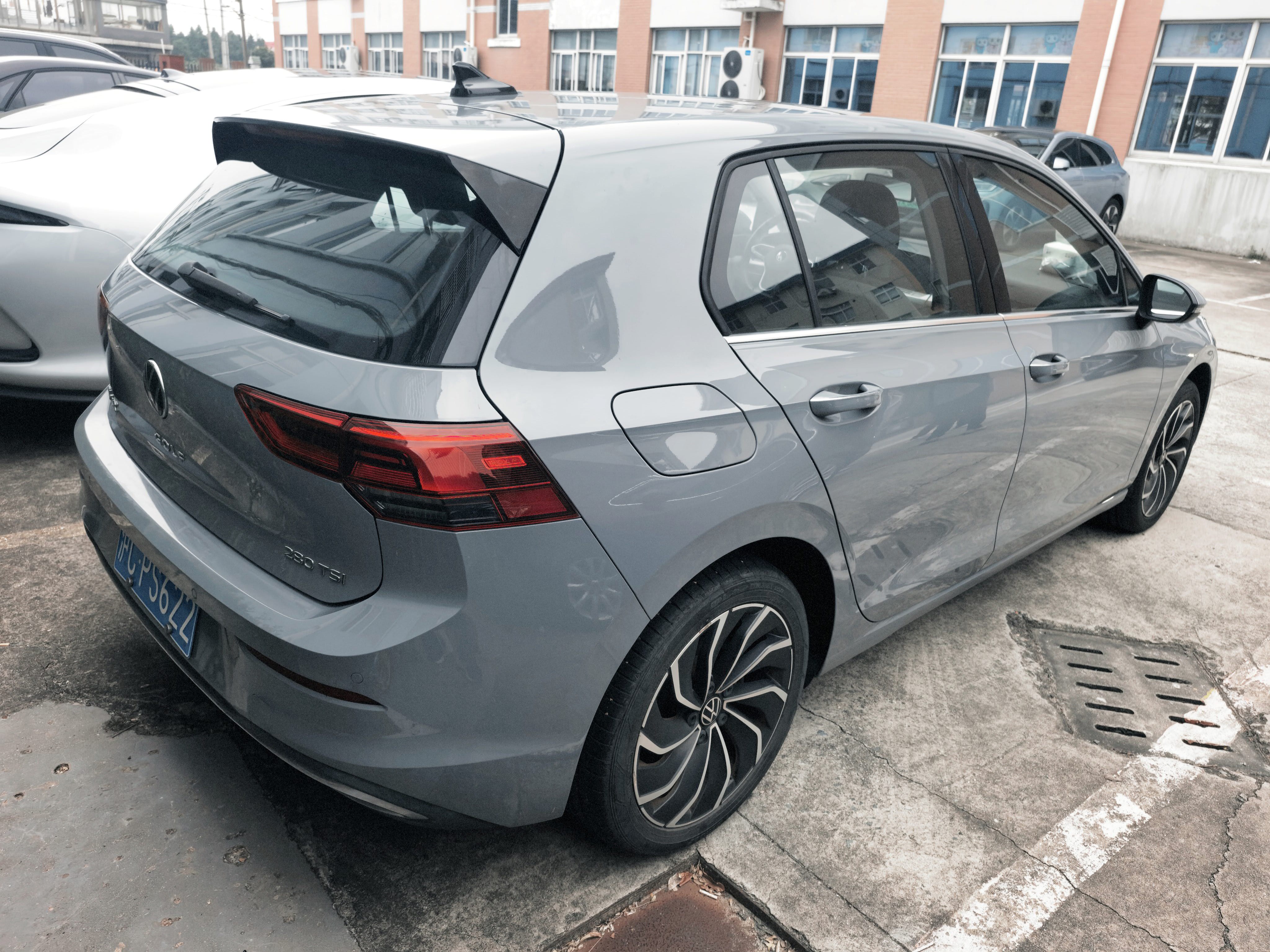 Volkswagen Golf 2022 #8 Volkswagen Golf 2022 صورة سيارة #8