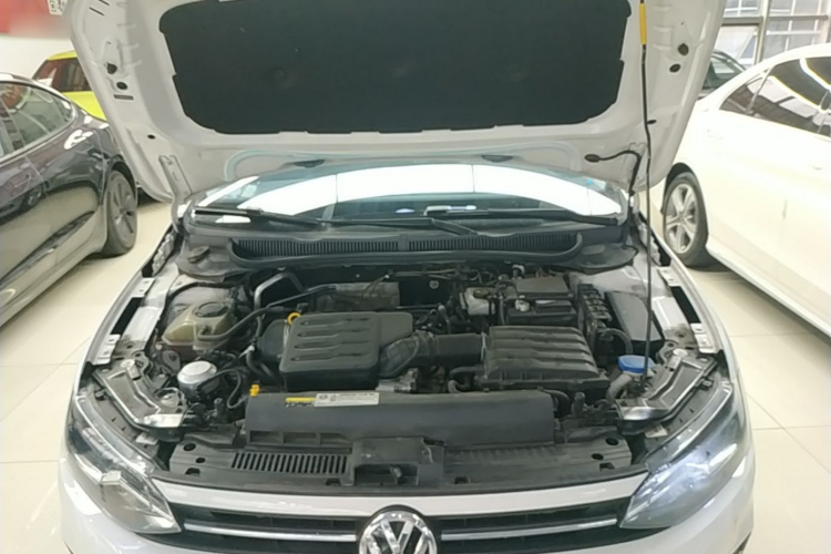 Volkswagen Polo 2021 car image #20