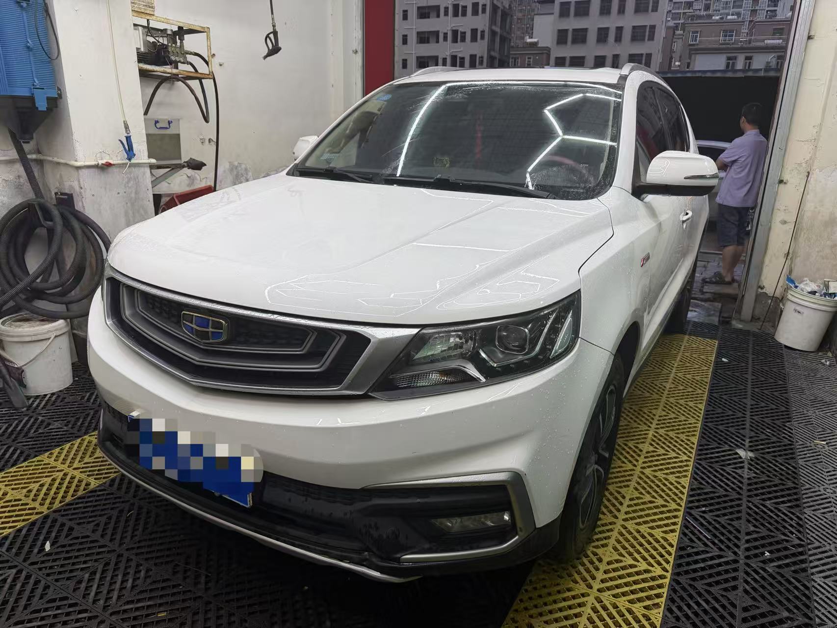 GEELY Vision X6 2019 car image 