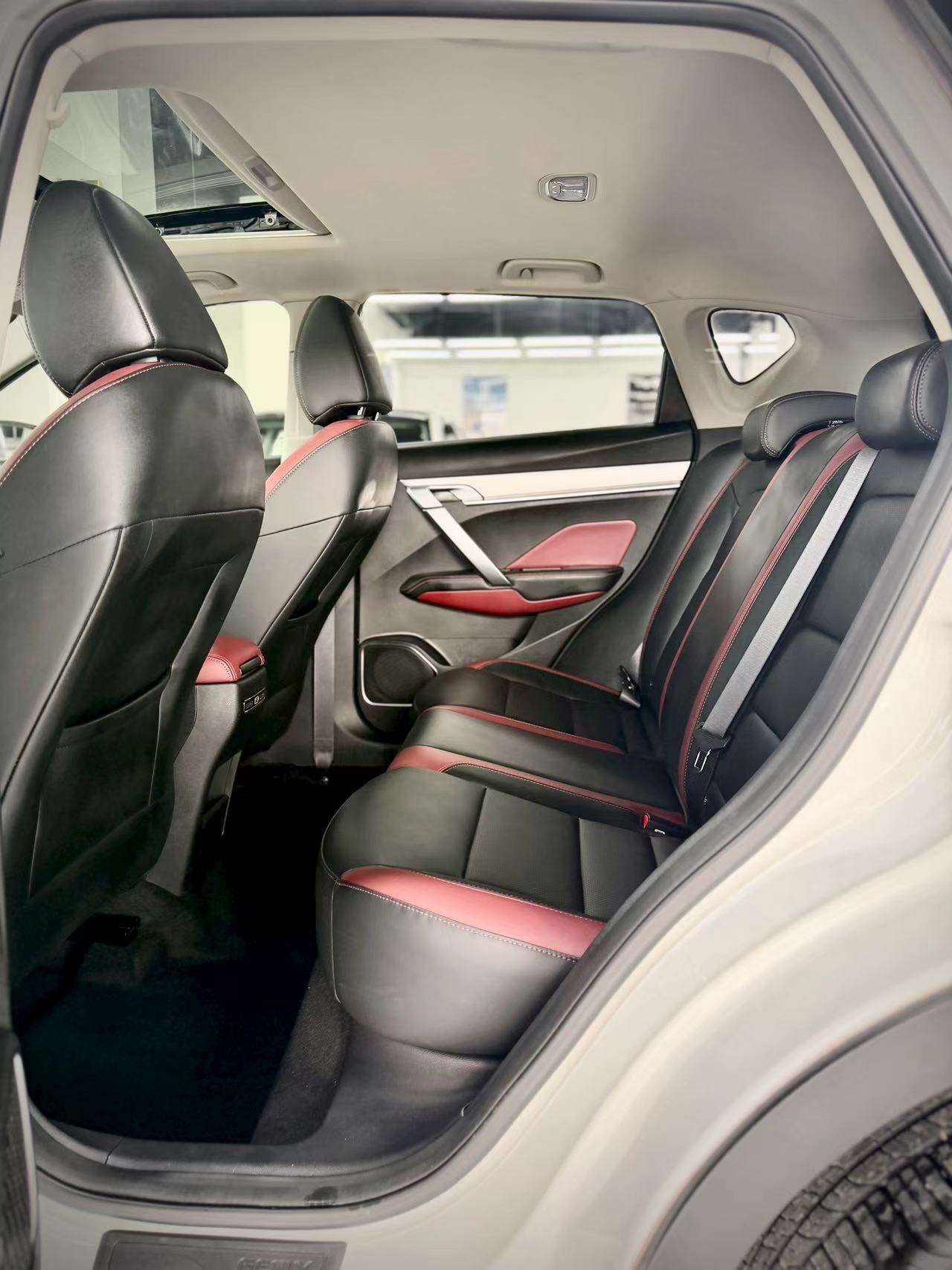 GEELY Coolray 2022 imagen de coche #11