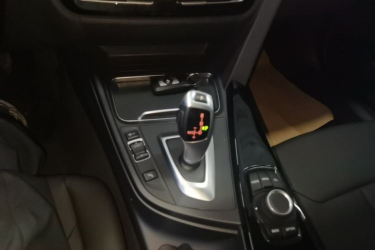 BMW 3 Series 2017 #18 BMW 3 Series 2017 car image #18