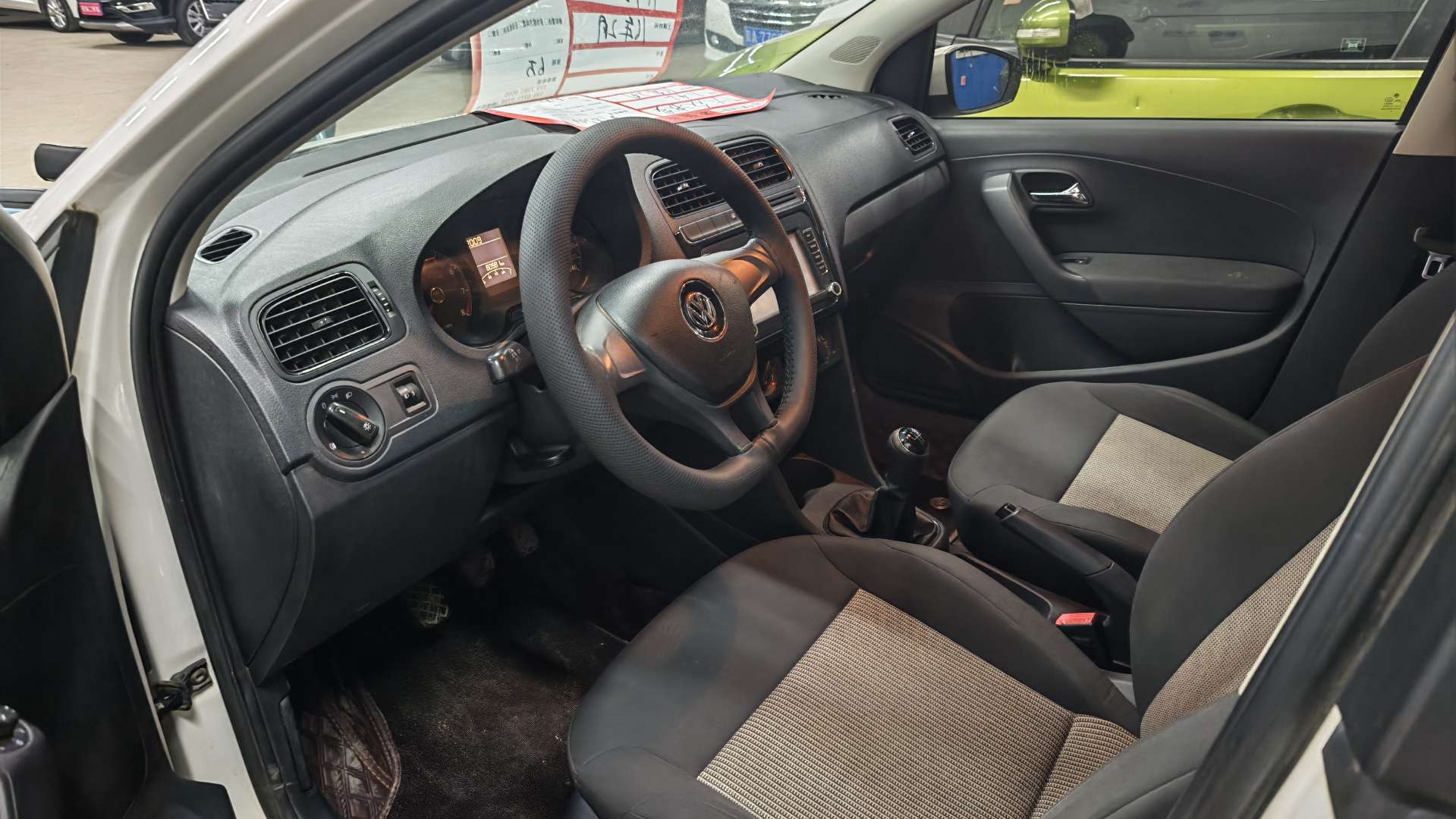 Volkswagen Polo 2016 #8 Volkswagen Polo 2016 car image #8
