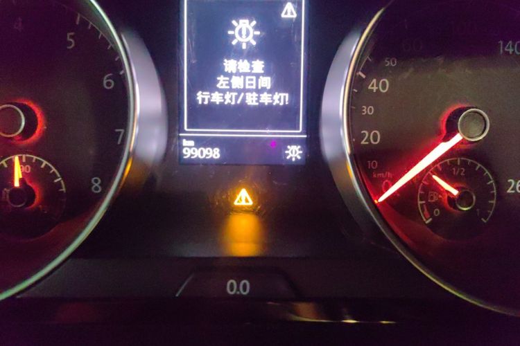 Volkswagen Golf 2016 car image #8