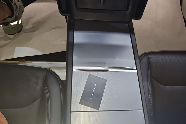 Tesla Model 3 2024 #14 Tesla Model 3 2024 car image #14