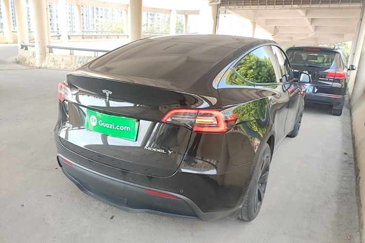 Tesla Model Y 2022 #7 Tesla Model Y 2022 car image #7