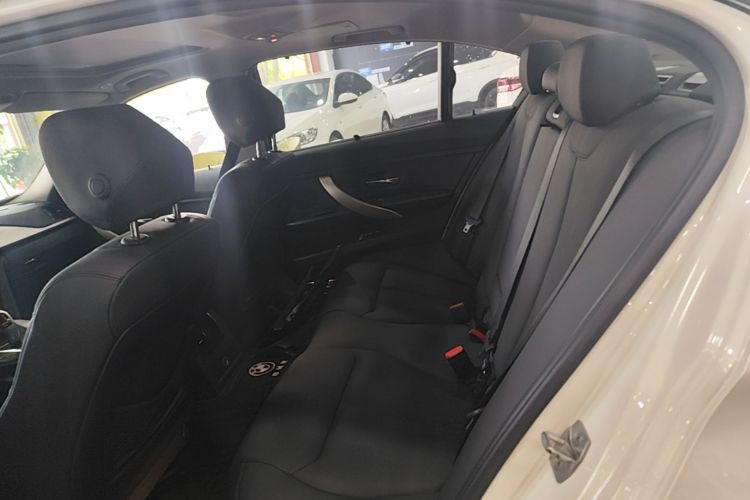 BMW 3 Series 2016 #17 BMW 3 Series 2016 car image #17