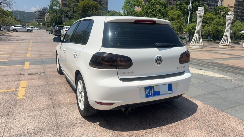 Volkswagen Golf 2013 car image #5