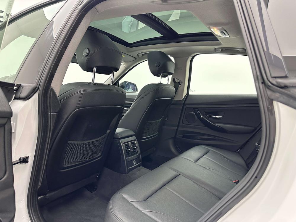 BMW 3 Series GT 2018 #29 BMW 3 Series GT 2018 immagine di auto #29