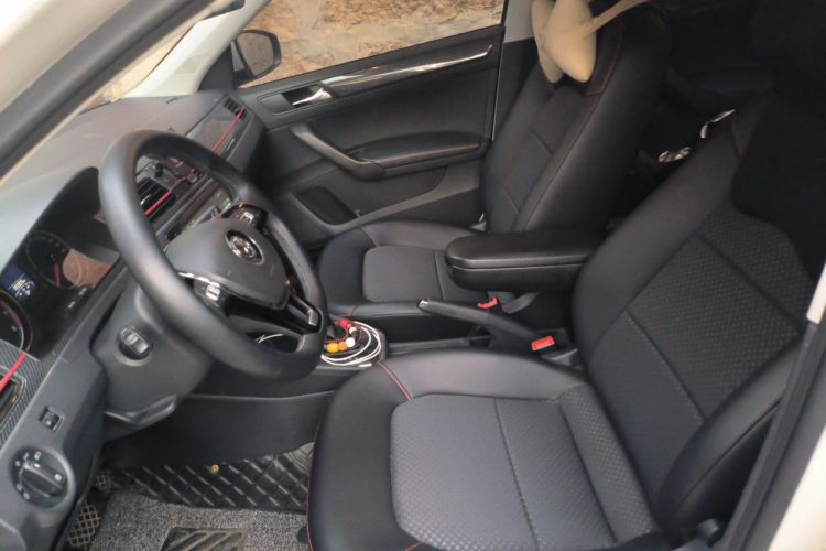 Volkswagen Santana 2018 image de voiture #19