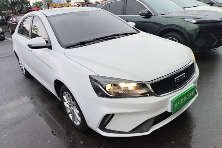GEELY Emgrand 2021 #4 GEELY Emgrand 2021 car image #4