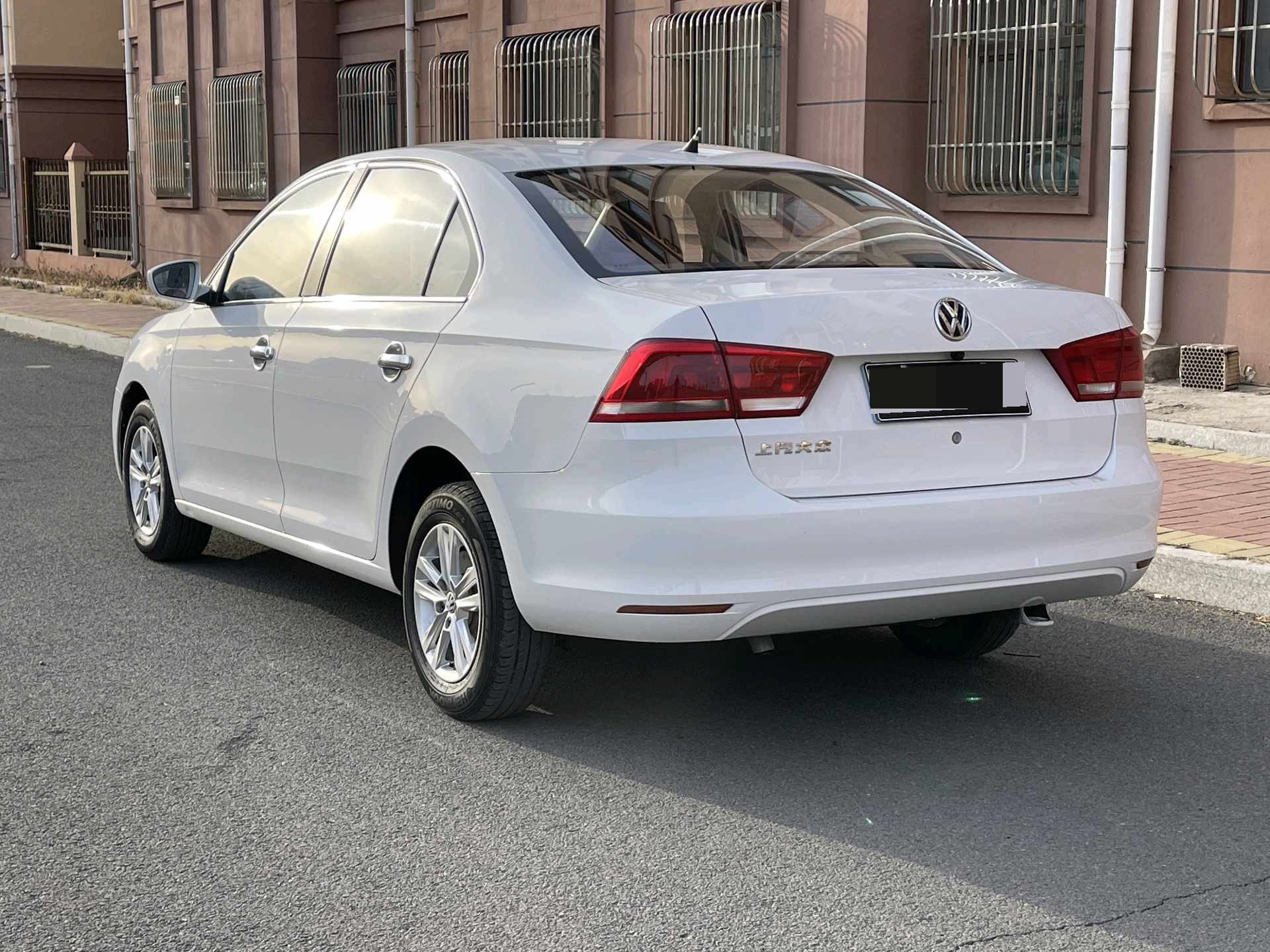 Volkswagen Santana 2018 car image #4