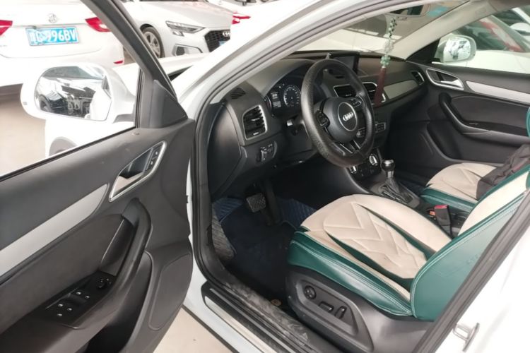 Audi Q3 2016 #16 Audi Q3 2016 car image #16