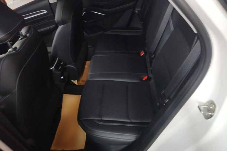 GEELY Emgrand 2024 #17 GEELY Emgrand 2024 car image #17