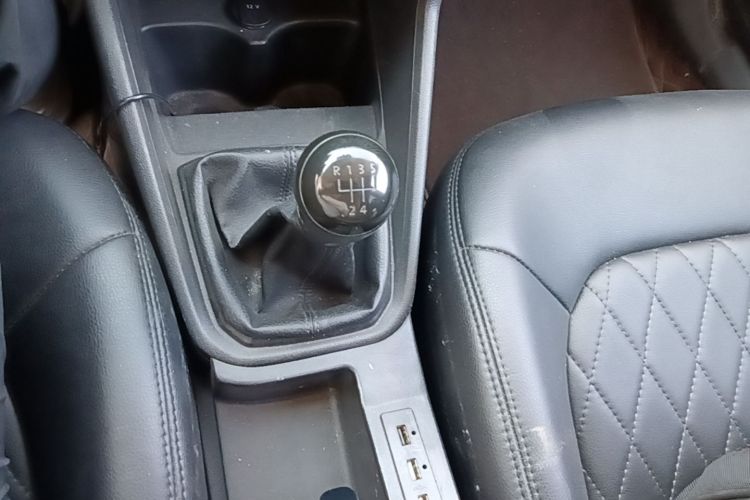 Volkswagen Santana 2018 car image #14