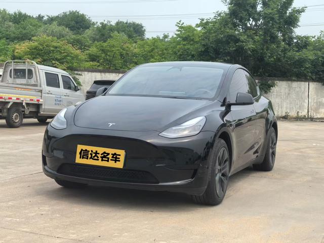 Tesla Model Y 2023 #13 Tesla Model Y 2023 car image #13