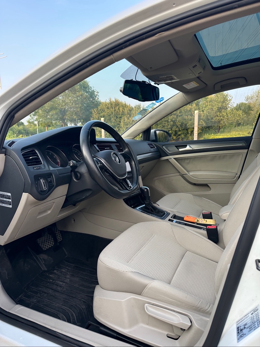 Volkswagen Golf 2015 car image #8