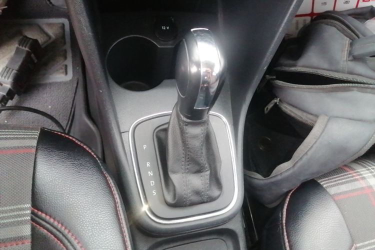 Volkswagen Polo 2017 #18 Volkswagen Polo 2017 car image #18