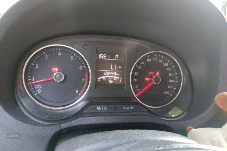 Volkswagen Polo 2017 #13 Volkswagen Polo 2017 car image #13