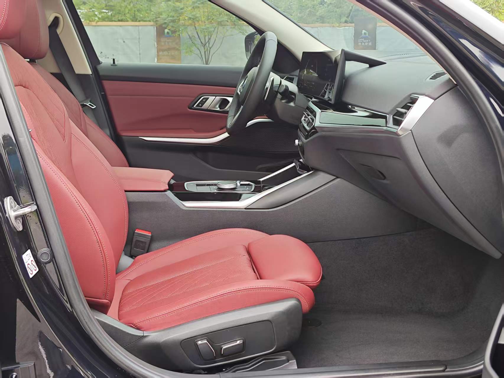 BMW 3 Series 2024 car image #16