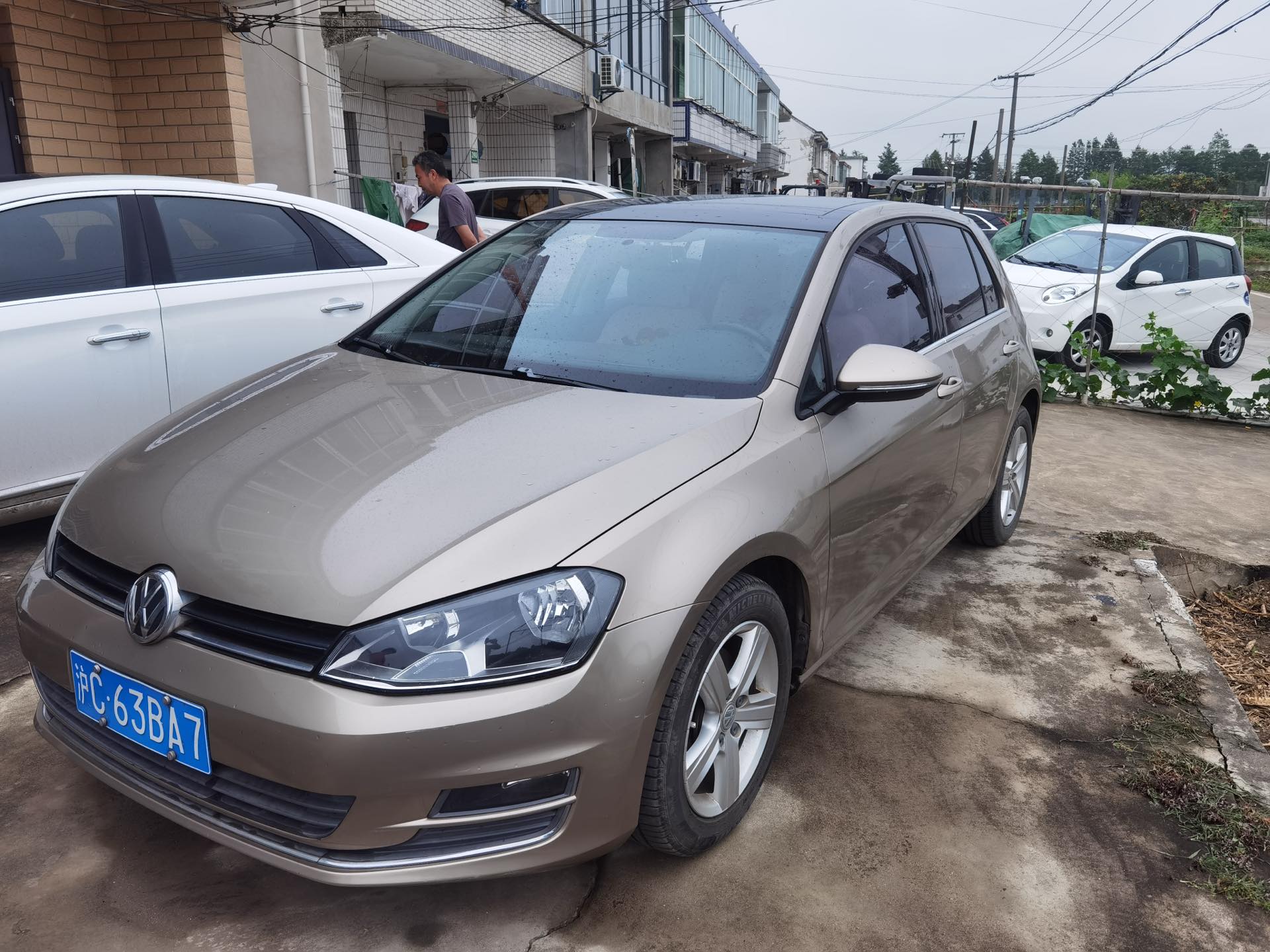 2016 2016 car image