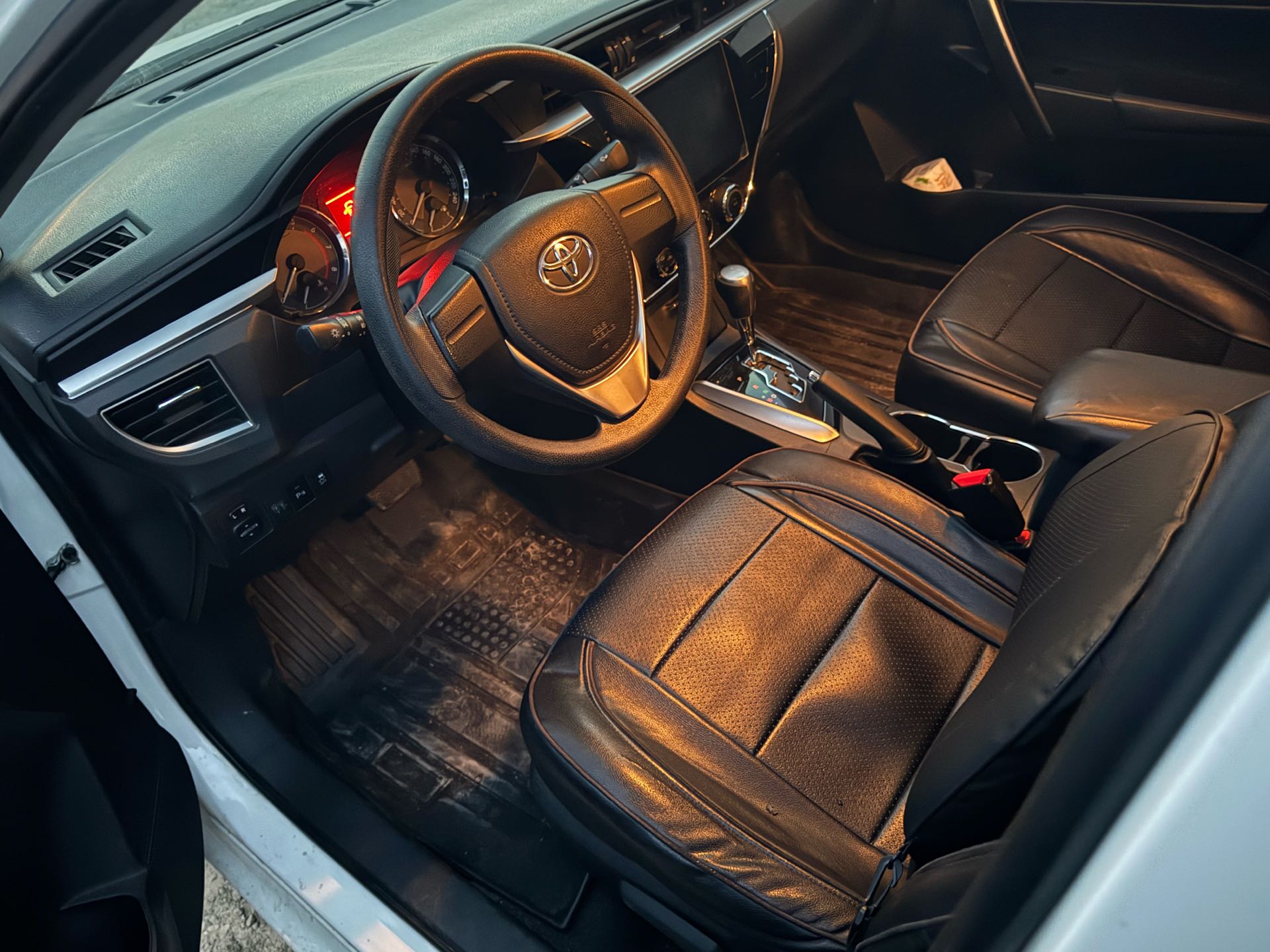 Toyota Corolla 2017 image de voiture #6