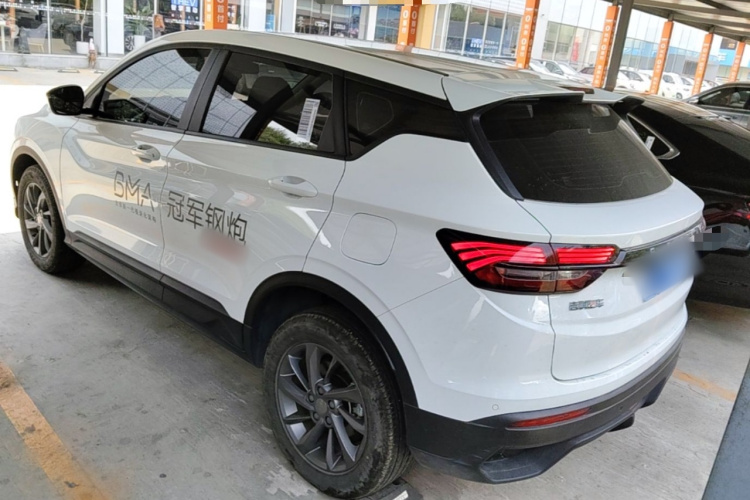 GEELY Coolray 2025 #7 GEELY Coolray 2025 car image #7
