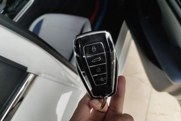 GEELY Emgrand 2022 #10 GEELY Emgrand 2022 car image #10