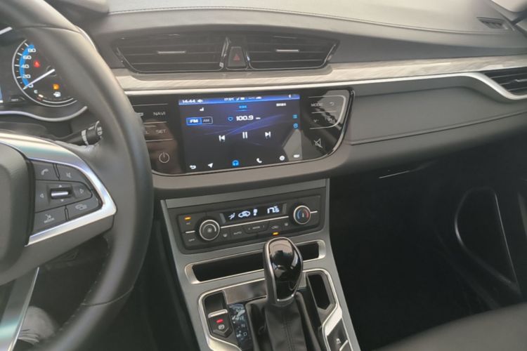 GEELY Emgrand 2020 #10 GEELY Emgrand 2020 car image #10