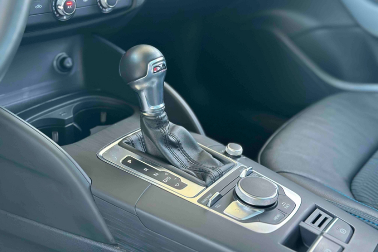 Audi A3 2018 image de voiture #9