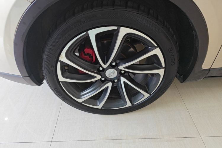 GEELY Emgrand GS 2017 car image #9