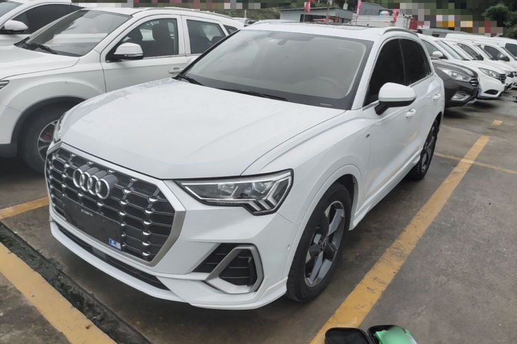 Audi Q3 2022 #2 Audi Q3 2022 car image #2