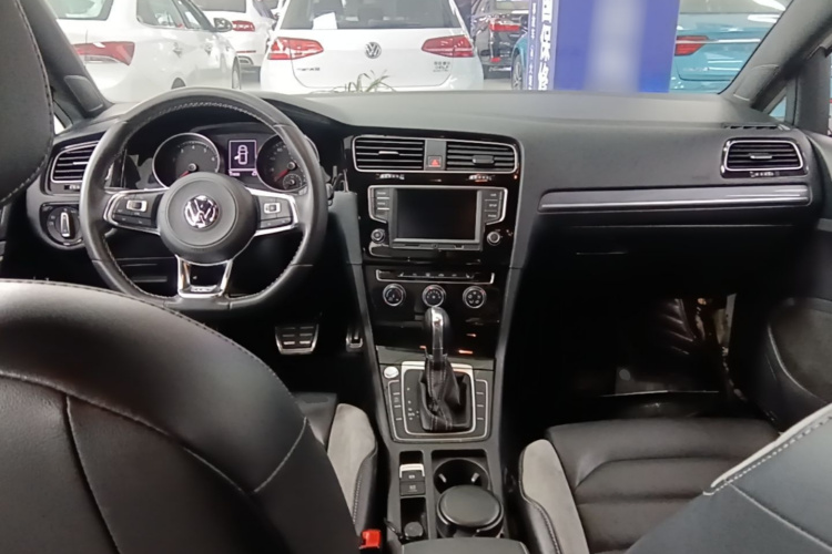 Volkswagen Golf 2017 #10 Volkswagen Golf 2017 car image #10