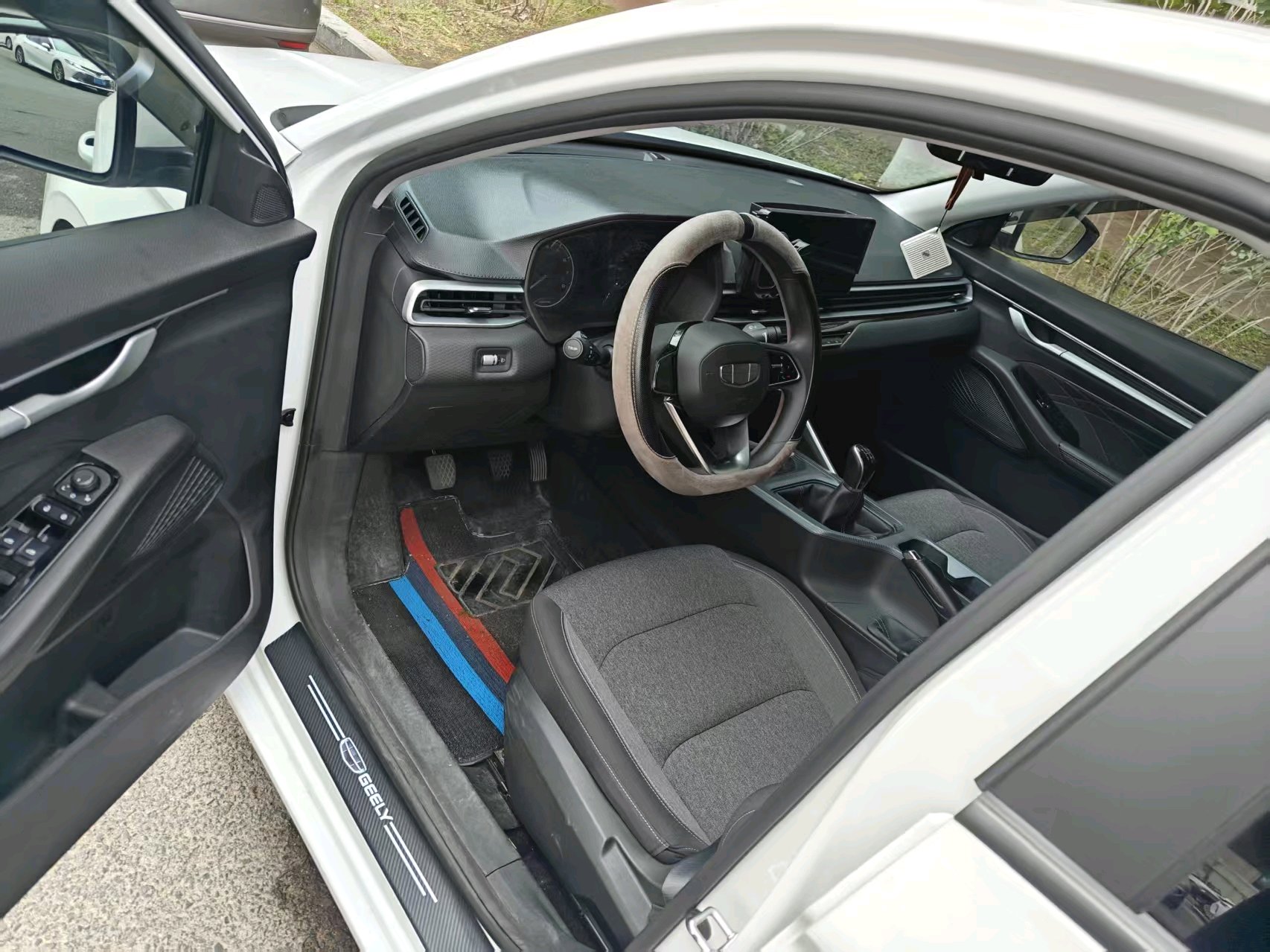 GEELY Emgrand 2024 #6 GEELY Emgrand 2024 car image #6