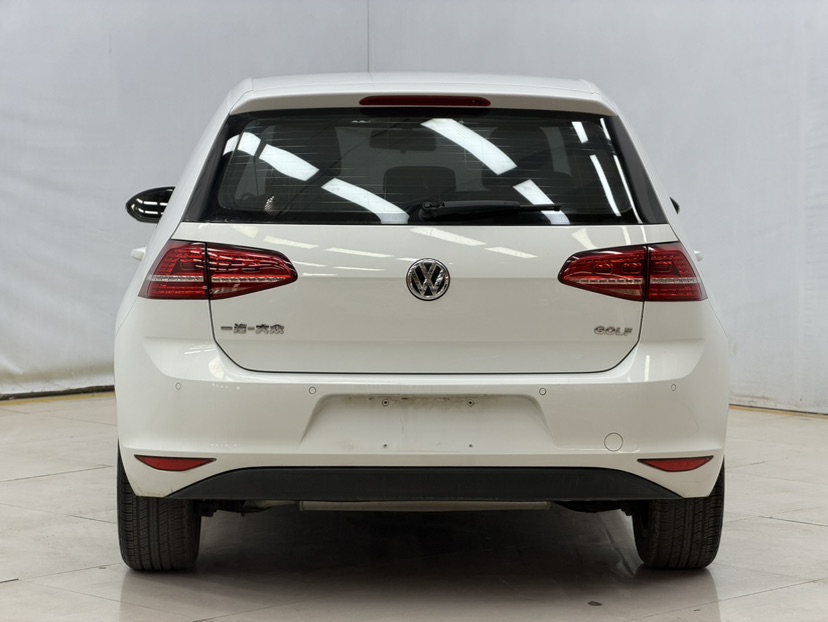 Volkswagen Golf 2014 car image #8