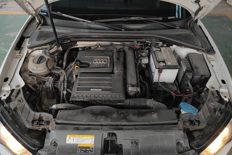 Audi A3 2015 car image #22