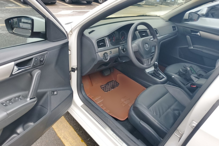 Volkswagen Lavida 2016 car image #16