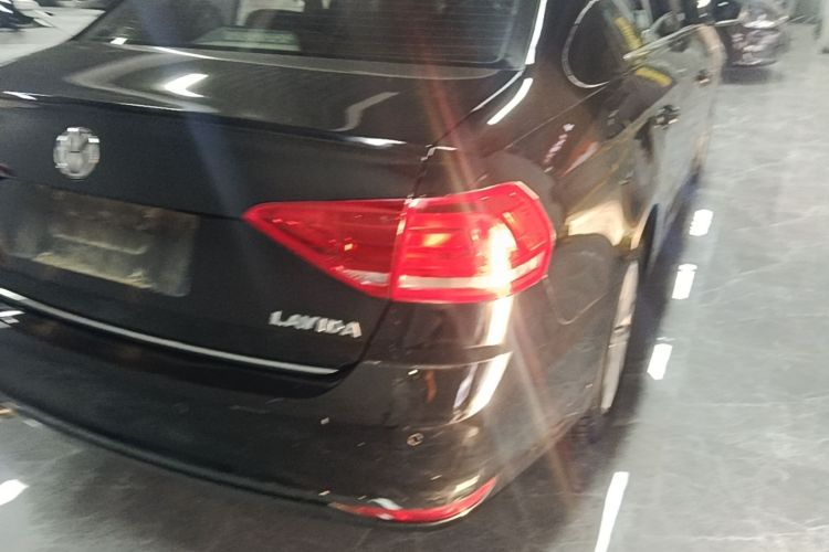 Volkswagen Lavida 2017 car image #8
