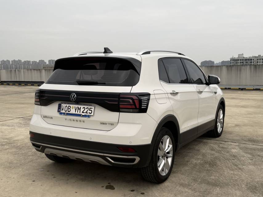 Volkswagen T-Cross 2021 #4 Volkswagen T-Cross 2021 car image #4