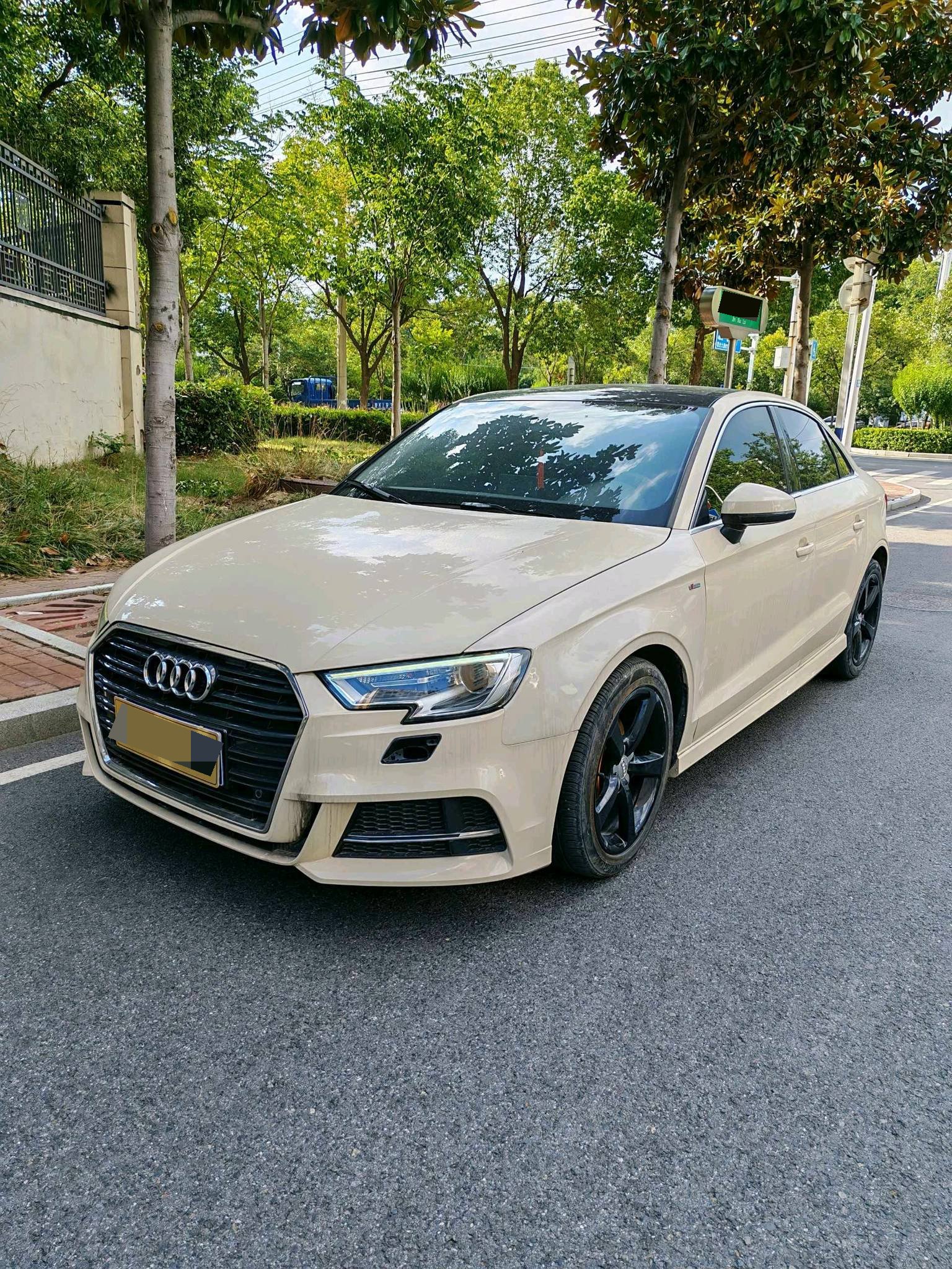 2017 2017 car image