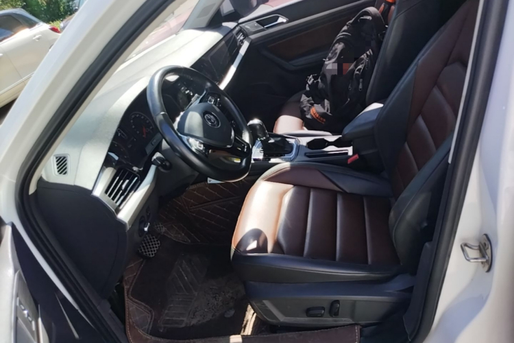 Volkswagen Lavida 2020 car image #15