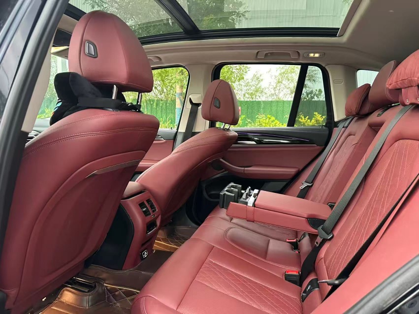 BMW iX3 2023 car image #8