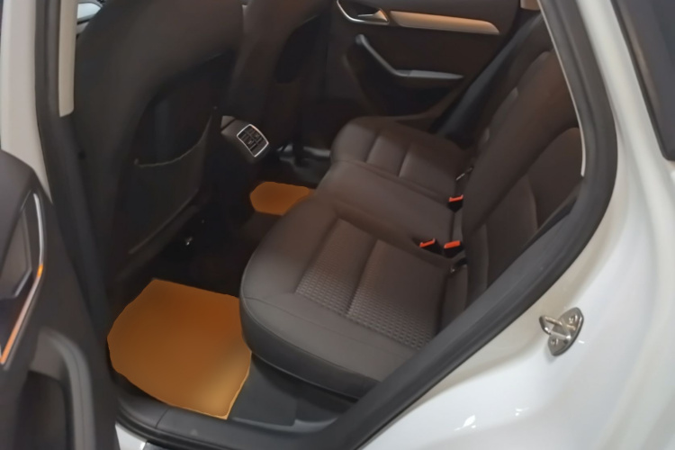 Audi Q3 2016 #17 Audi Q3 2016 car image #17
