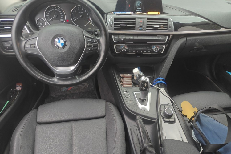BMW 3 Series 2018 #7 BMW 3 Series 2018 изображение автомобиля #7