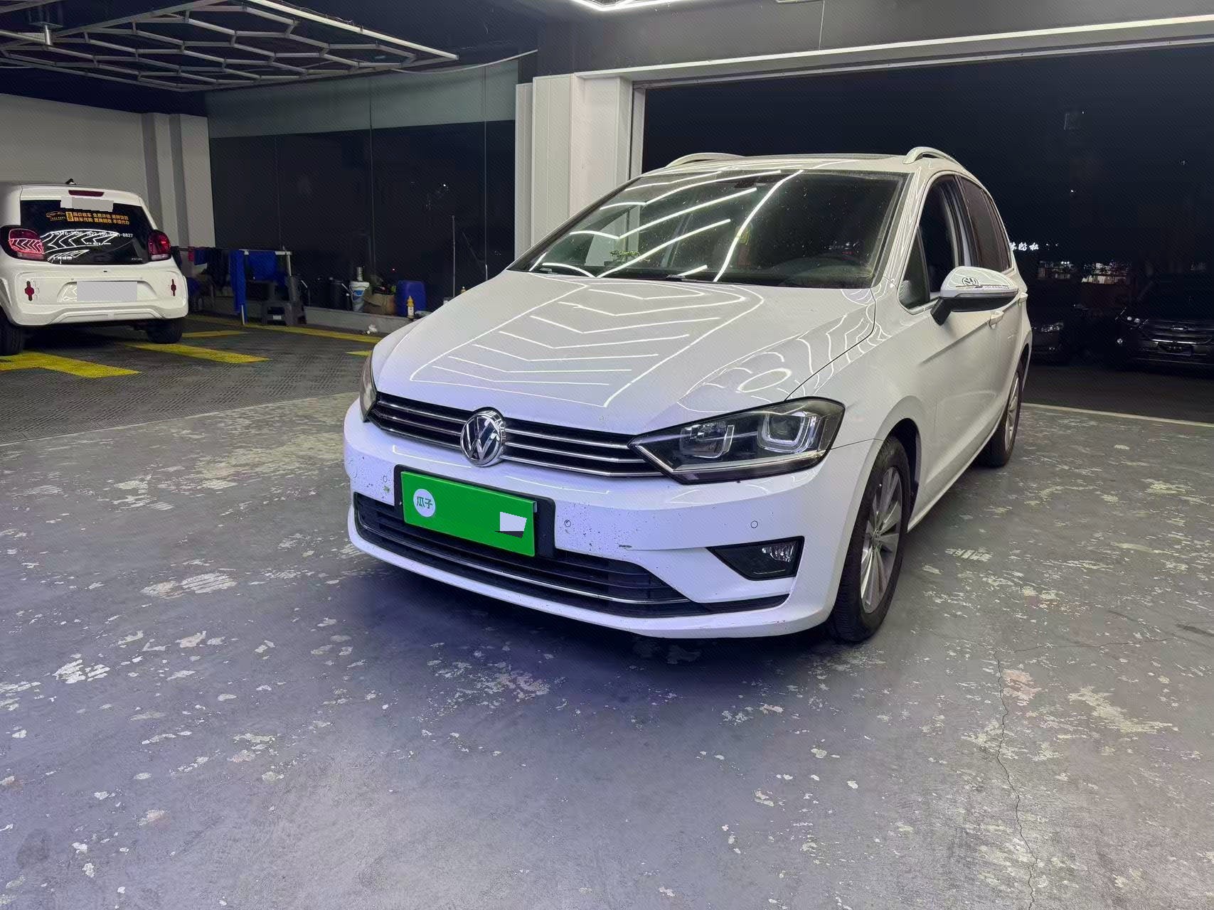 Volkswagen Golf Sportsvan 2018 Volkswagen Golf Sportsvan 2018 car image