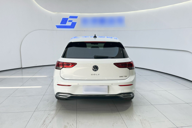 Volkswagen Golf 2022 car image #5